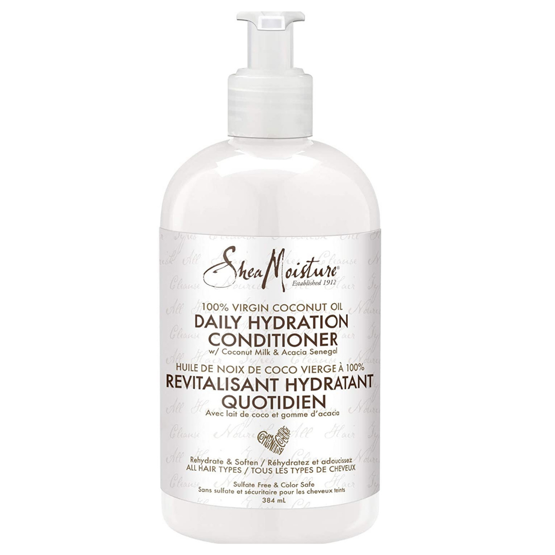Πείτε αντίο στο Frizz  Shea Moisture 100% Virgin Coconut Oil Daily Hydration Conditioner Εμπλουτισμένο με φυσικά συστατικά, 100% παρθένο λάδι καρύδας, κρεμώδες γάλα καρύδας και πιστοποιημένο βιολογικό βούτυρο καριτέ, αυτός ο συνδυασμός κρατά τα μαλλιά ενυδατωμένα, διασφαλίζει ότι τα μαλλιά παραμένουν καθαρά, απαλά, μαλακά και χωρίς μπερδέματα. mycarlsgr.com 